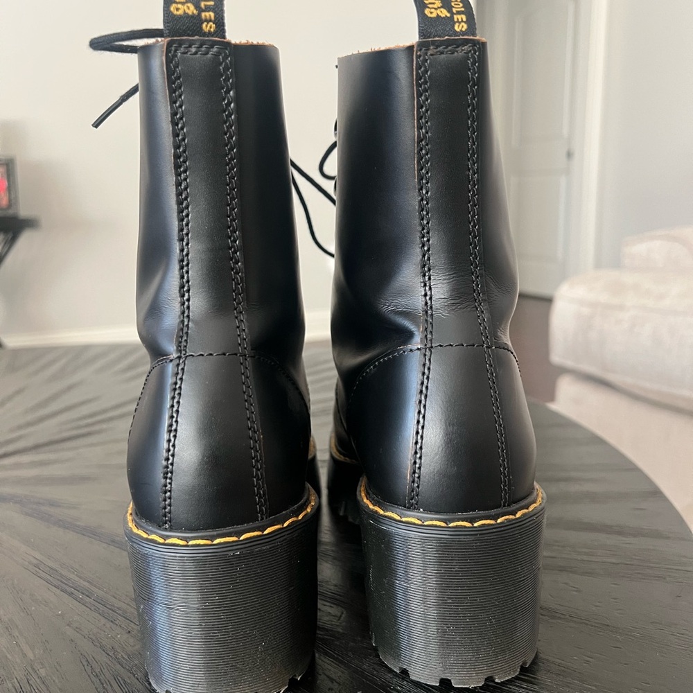 Dr. Martens Leona Boot- Size 9 - Picture 3 of 6